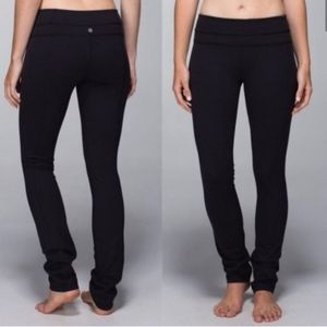 LULULEMON SKINNY GROOVE PANTS